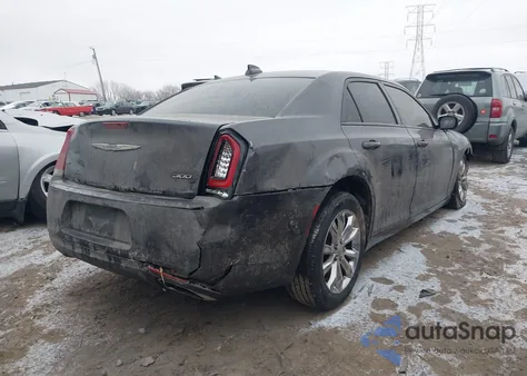 2015 Chrysler 300 300S из США, поврежденный, VIN 2C3CCAGGXFH793040